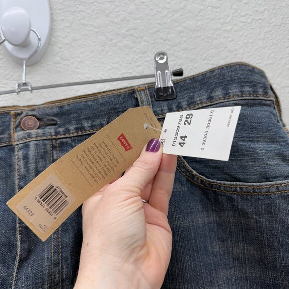 Levis 550 Relaxed Fit Tapered Leg Distressed Denim Blue Jeans Mens sz 44x29 NEW - Picture 3 of 6